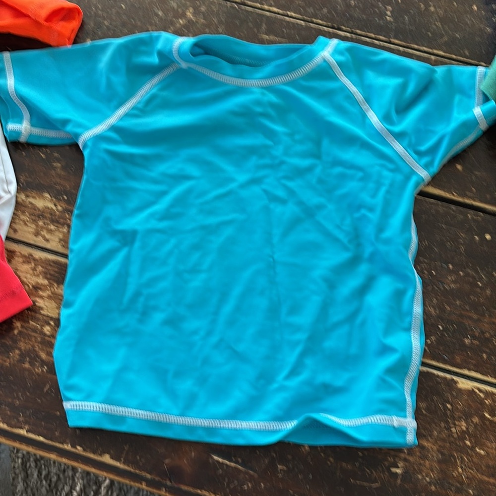 3T Swim UV Shirt - Picture 4 of 5